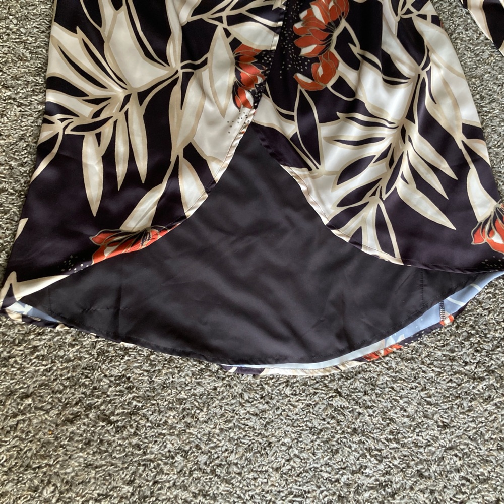 Sam Edelman Floral Satin Wrap Robe Kimono Cover-Up Black Cream Size 4 NWT - Picture 12 of 15